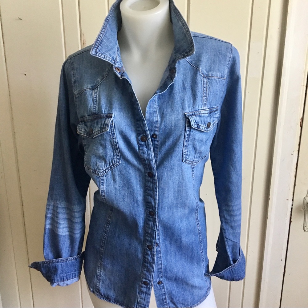 Ci Sono Denim Shirt -L distressed denim